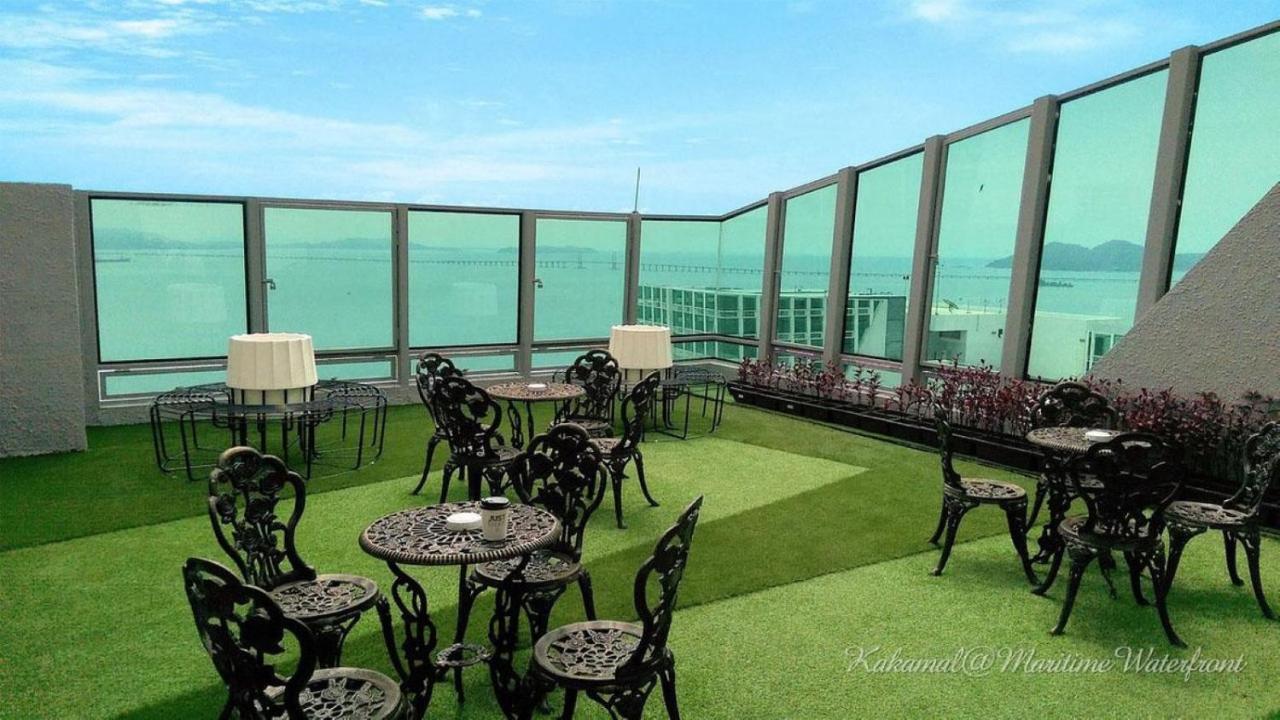 Maritime Luxury Suites 조지타운 외부 사진