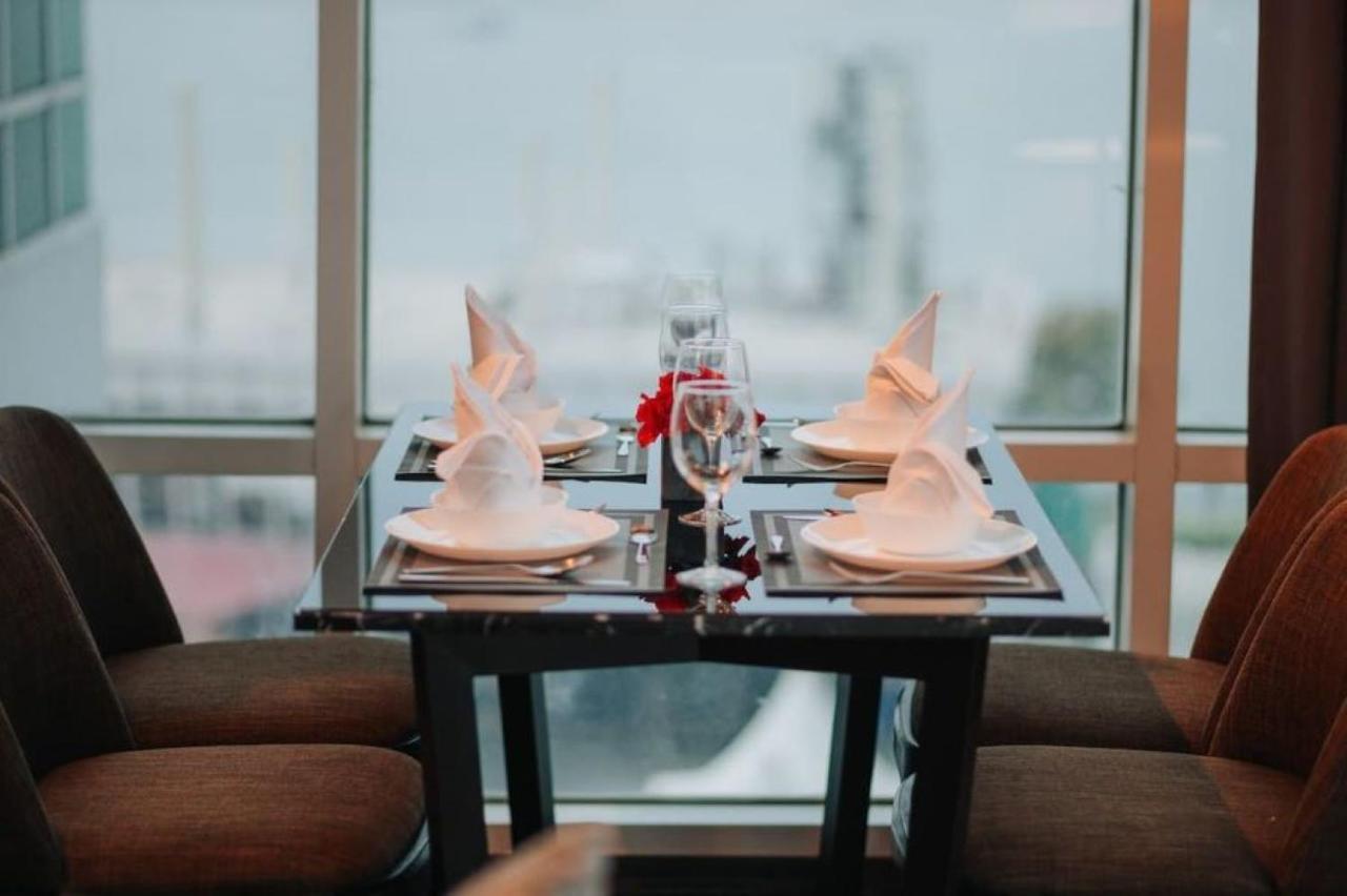 Maritime Luxury Suites 조지타운 외부 사진